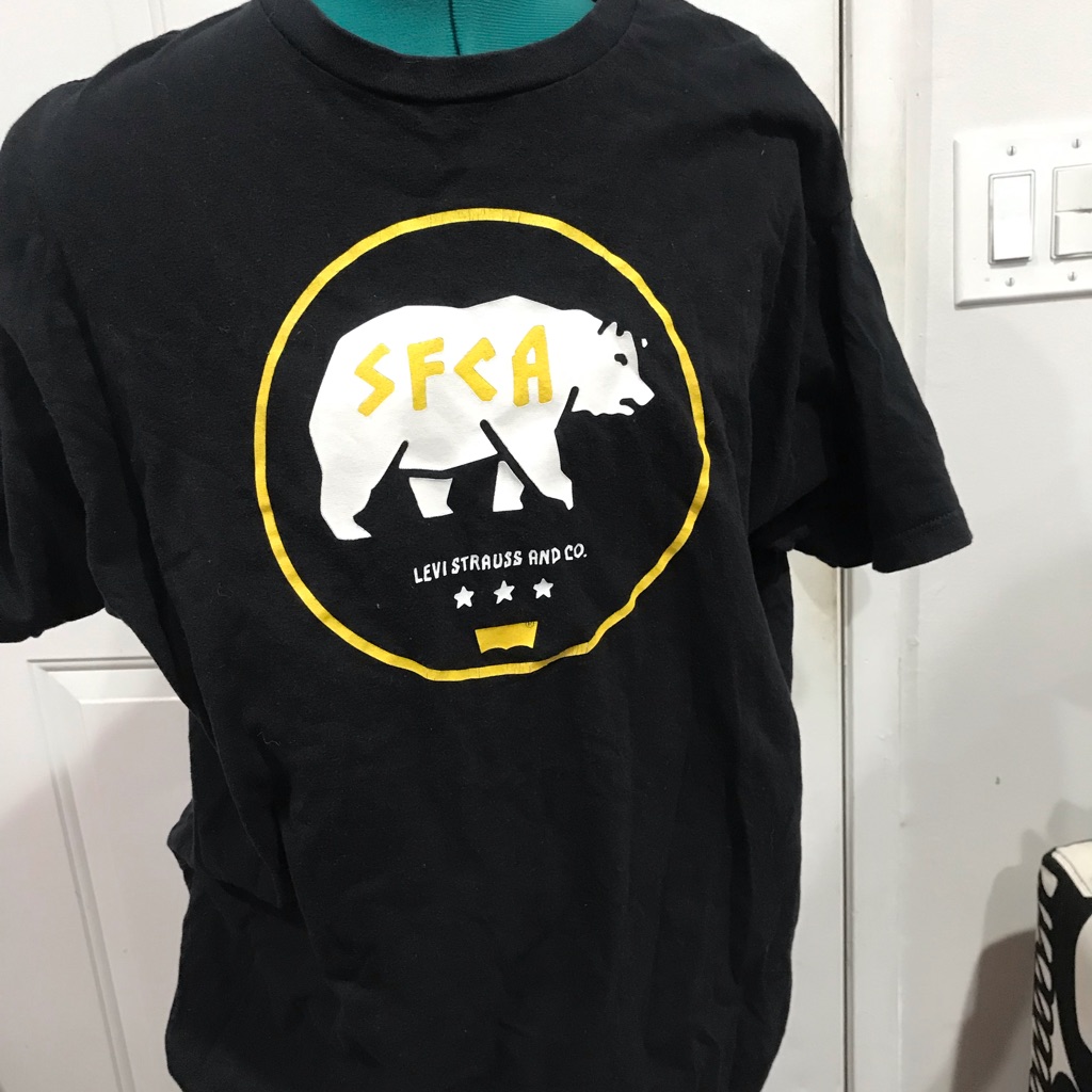 Levis Tee